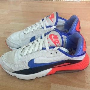 Men’s Nike Max sneakers